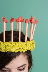 Festive Candle Crowns Image 4