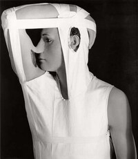 Gruesome Mid-20th Century Photography Image 3