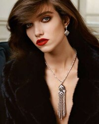 Glamorous Old-School Editorials Image 4