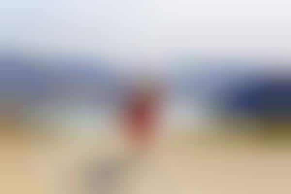 Wanderlust Kissing Photography