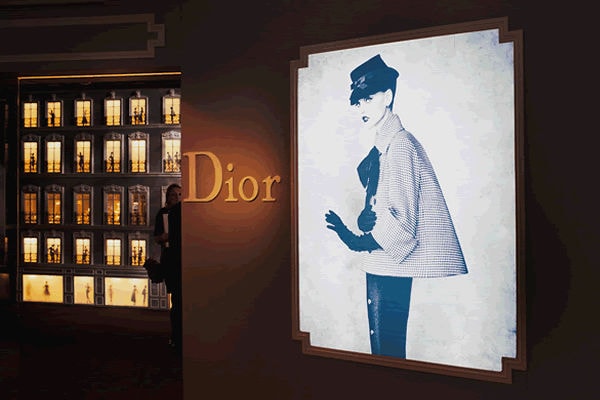 11 Innovative Retail Reveals