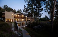 Rustic Canyon Residences Image 2