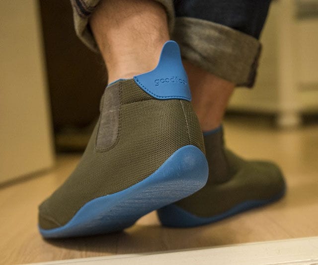 Heat-Regulating Footwear