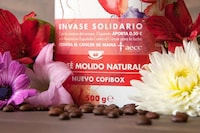 Feminine Coffee Packaging Image 4