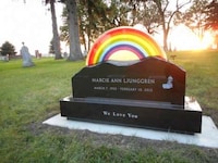 Artistic Glass Tombstones Image 5