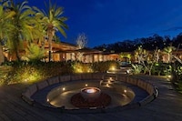 Exuberant Luxury Lodgings Image 4