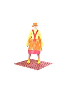Avant-Garde Collapsible Apparel Image 4