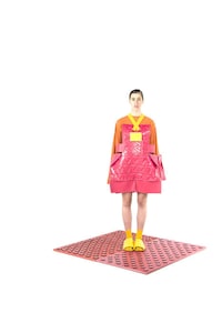 Avant-Garde Collapsible Apparel Image 5