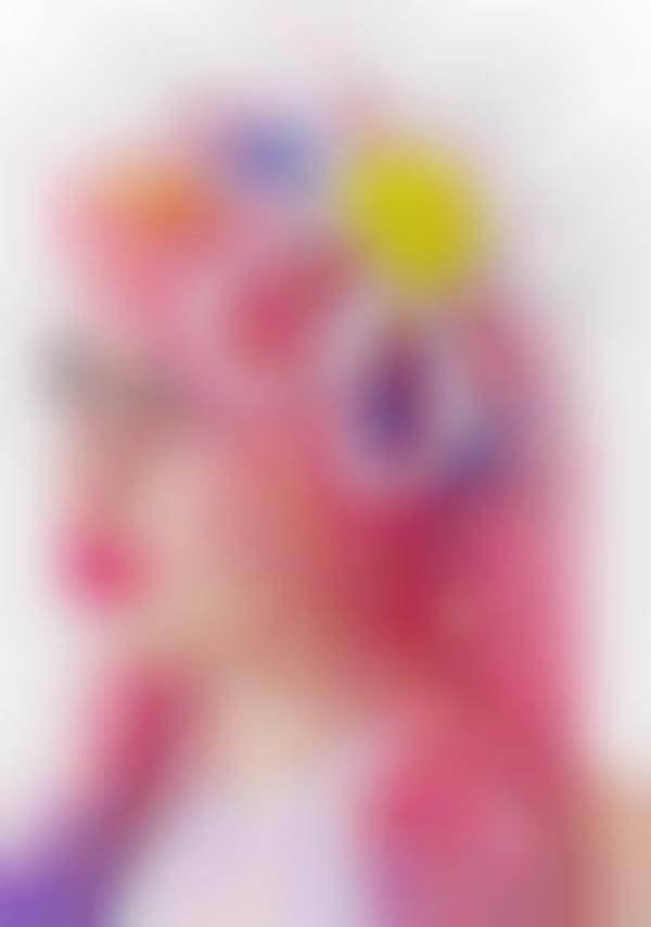 Exaggerated Floral Accessories