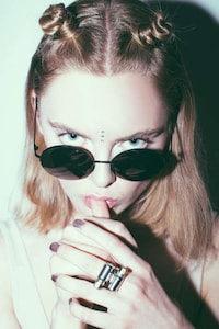 Retro Raver Editorials Image 7