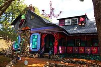 Psychedelic Artist Retreats Image 3
