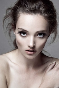 Botanical Beauty Portraits Image 4