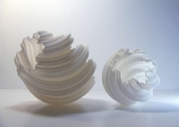 Spiral 3D-Printed Vases Image 4