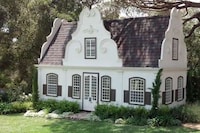 Opulent Kids Clubhouses Image 7