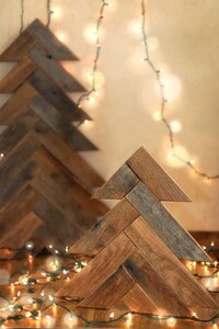 Stacked Wood Tannenbaums Image 2