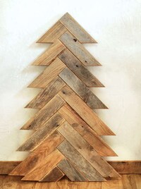 Stacked Wood Tannenbaums Image 4