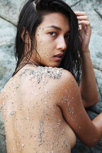 Sensuous Seashell Editorials Image 3