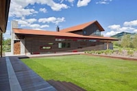 Mountainside Guest Homes Image 2