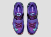 Lightning-Inspired Shoes Image 7