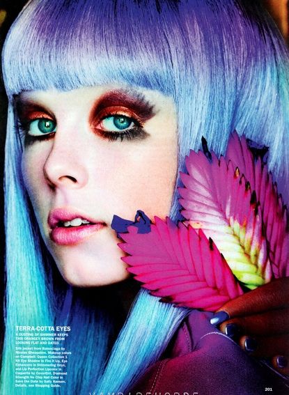 40 Dramatic Hair Dye Looks
