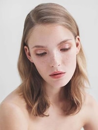 Barren Cosmetic Editorials Image 2