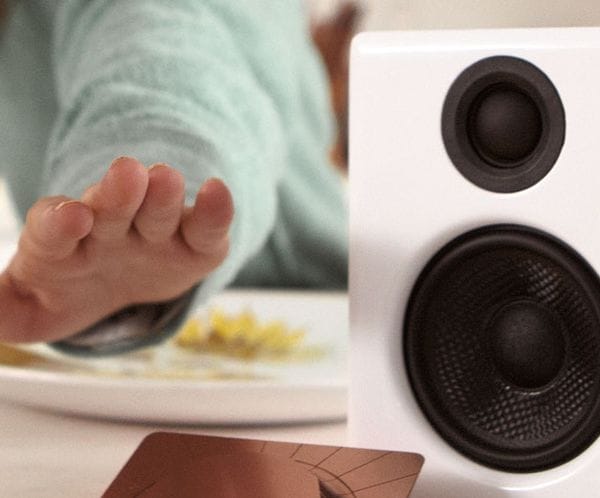 28 Examples of Innovative Music Streaming