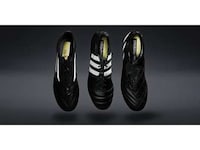 Leather-Sheathed Soccer Shoes Image 8
