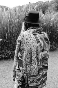 Couture Carefree Lookbooks Image 7