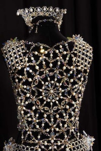 Weighty Wedding Dresses Image 7