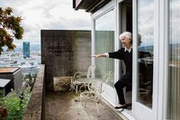 Voraciously Playful Photography Image 2