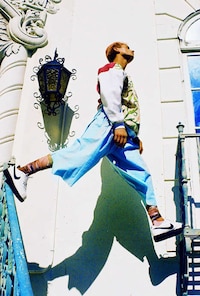 Vibrant Extraterrestrial Editorials Image 7