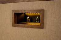 Elegant Console Speakers Image 3
