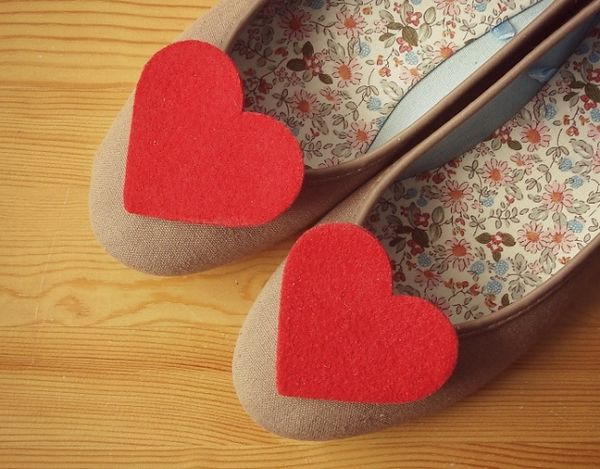 45 Heart-Shaped Fashion Examples