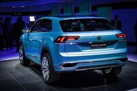 Square-Shaped SUVs Image 8