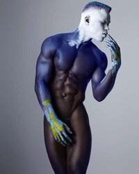 Sculpturally Masculine Portraits Image 2