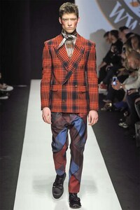Refined Glam Rock Apparel Image 4