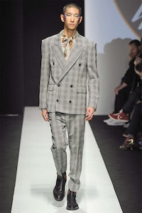 Refined Glam Rock Apparel Image 7