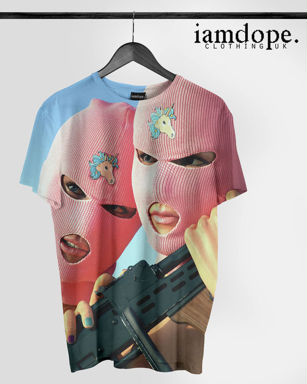 70 Cinematic Fashion Examples