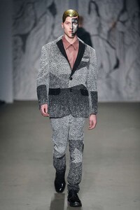Edgy Two-Faced Runways Image 3