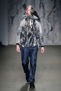Edgy Two-Faced Runways Image 6