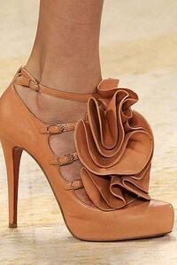 Ankle-Breaking Apparel Image 4