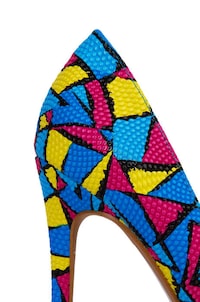 Graphic Pop Art Heels Image 7