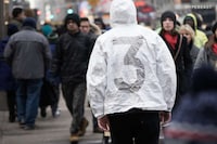 Vacuum-Packed Fashion Invites Image 5
