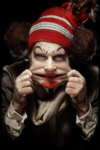 Grotesque Clown Portraits Image 6