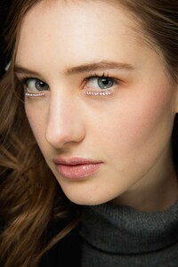Rhinestone Couture Makeup Image 8