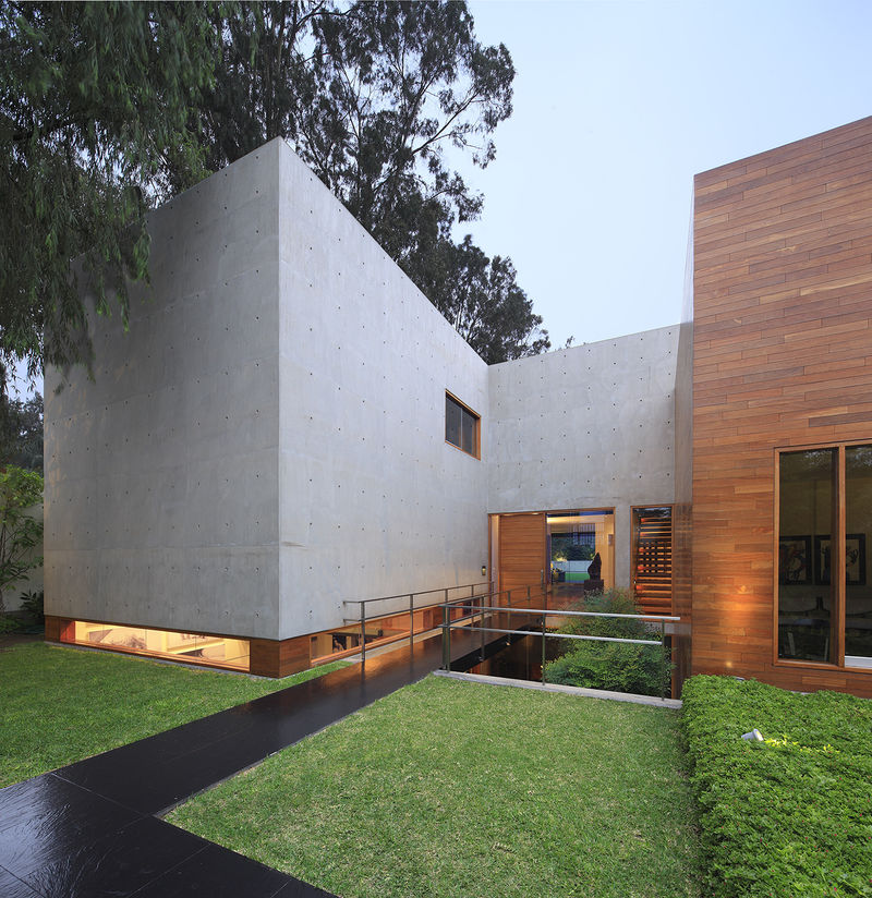 Secluded Panoramic Abodes