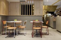 Shipping Crate Cafes Image 3