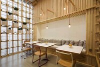 Shipping Crate Cafes Image 5