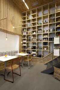 Shipping Crate Cafes Image 6