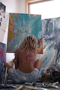 Chaotic Artist Editorials Image 6